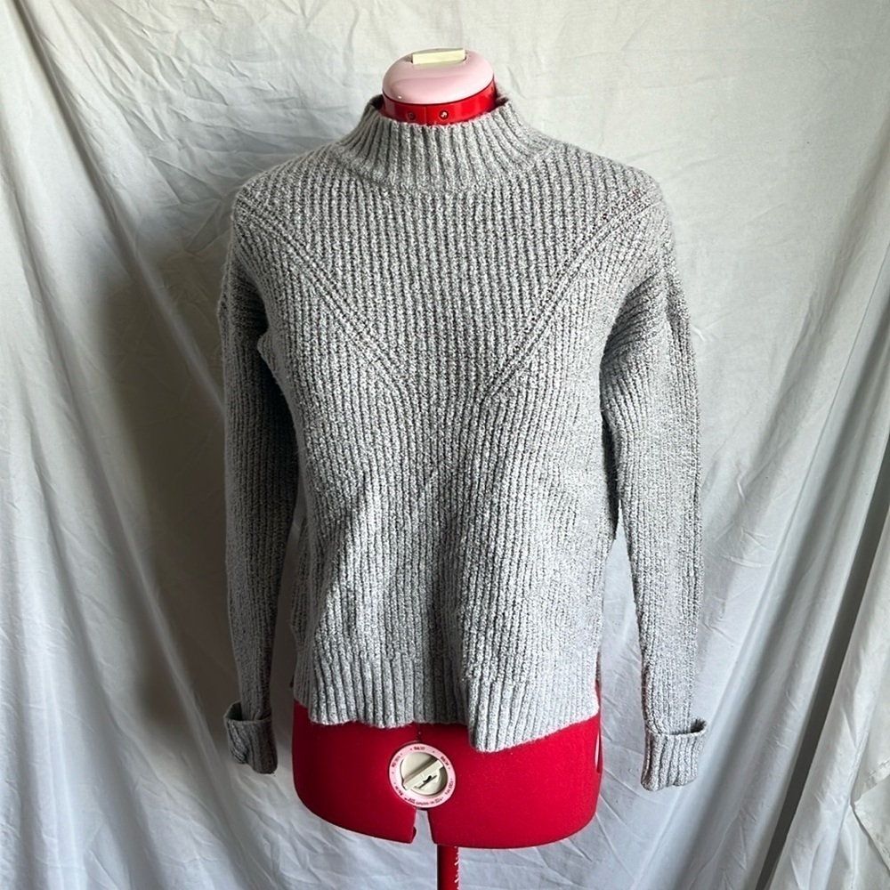 Olive and Oak Chunky Knit Sweater SM312